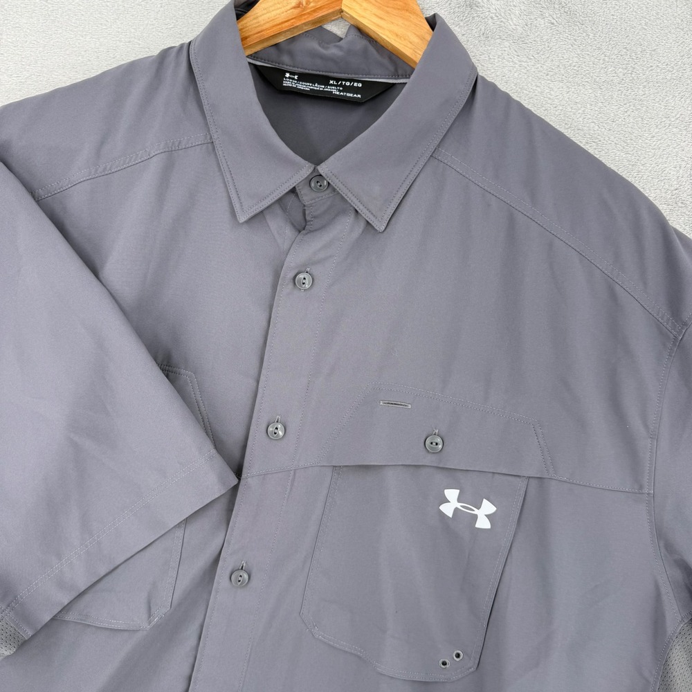 Under Armour HeatGear Mens XL Gray Short Sleeve Fishing Button Up Shirt